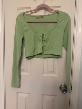 Women’s Long Sleeve Cropped Button-Front Top - Light Green